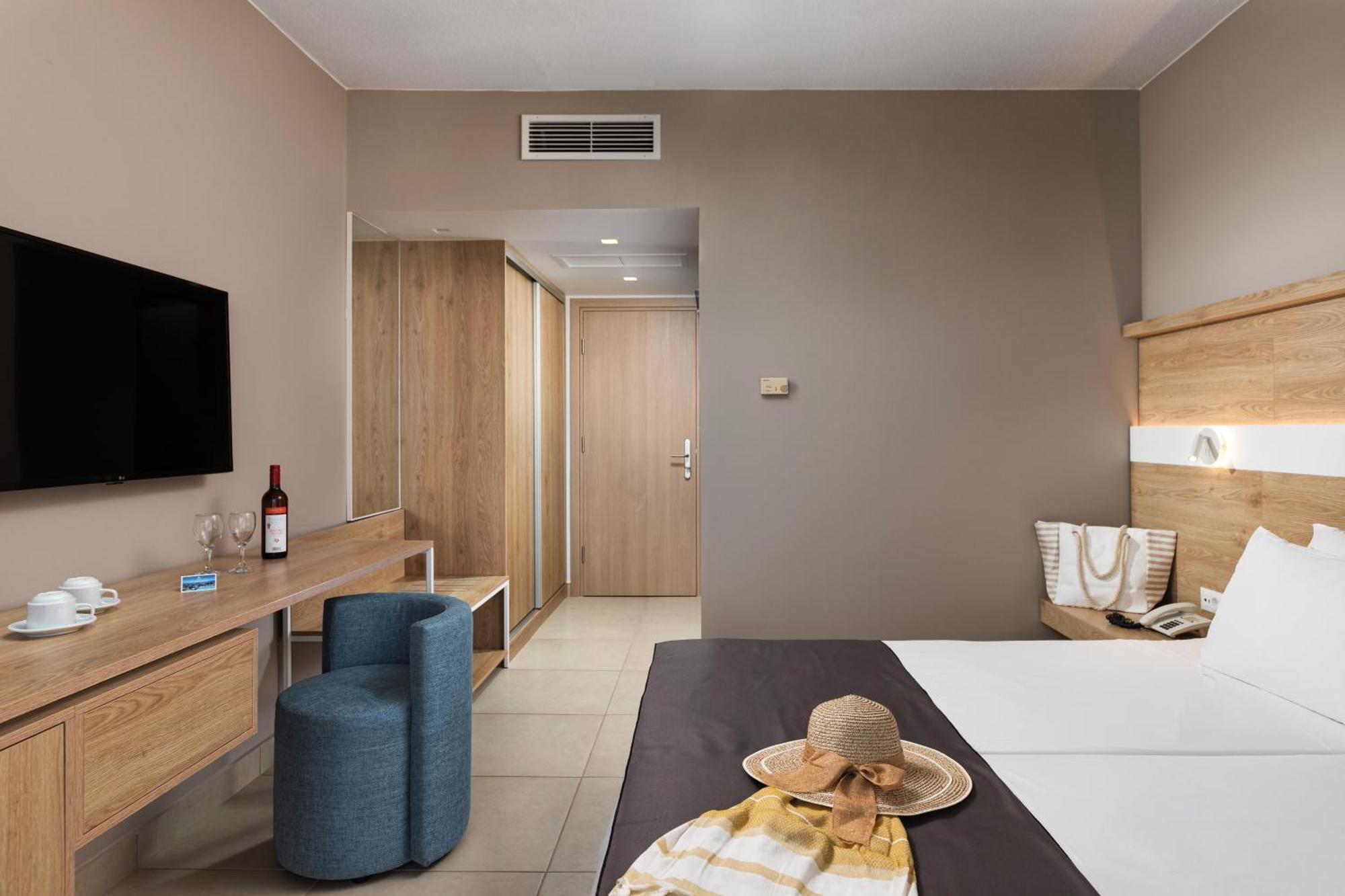 The Aeolos Hotel 4*